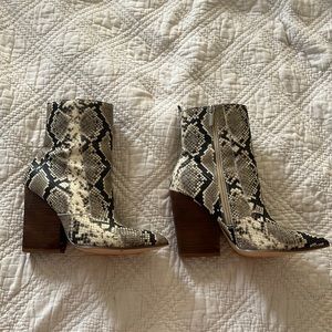 Size 7.5 Boots